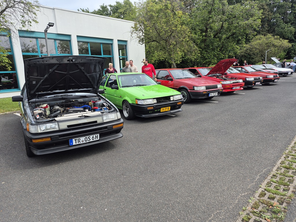 [Image: AEU86 AE86 - Koen's 86 - every drive a new issue]