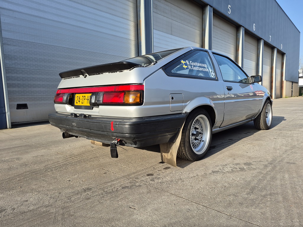 [Image: AEU86 AE86 - Koen's 86 - every drive a new issue]